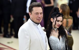 Elon Musknak megszületett a hetedik, kissé bizarr nevű gyereke