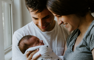 Olaszországban mindkét szülő családnevét megkapják az újszülöttek
