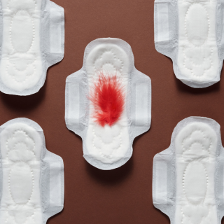 4 fontos jel, hogy túl sok vért veszítesz a menstruációval
