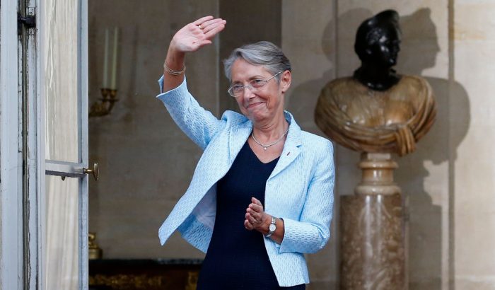 30 év után ismét női miniszterelnököt választottak Franciaországban