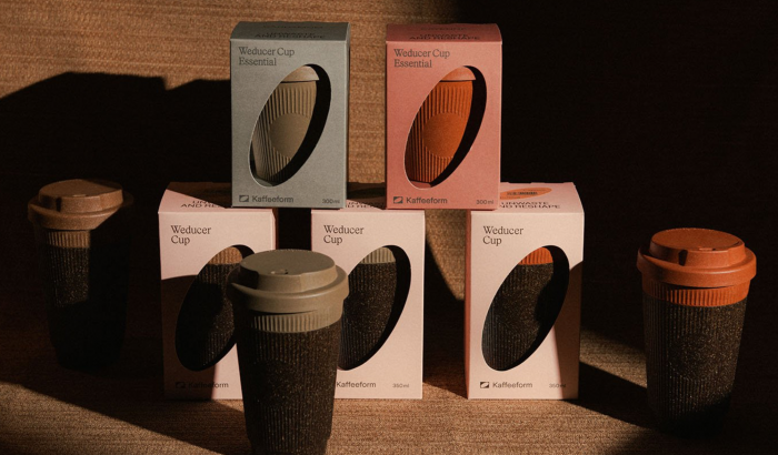 Kávézaccból és fahulladékból készültek ezek a csoda szép kávéspoharak