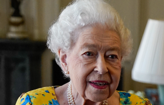 Erzsébet királynő frizurát váltott a platina jubileum után