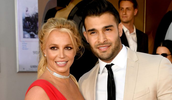 Britney Spears a rajongóknak is megmutatta új luxusotthonát