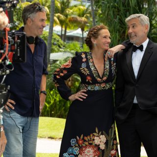 Támadják Julia Roberts és George Clooney új filmjét