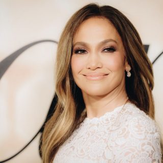 Jennifer Lopez ragyogó barna körmei elhozták a tökéletes őszi inspirációt