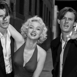 Édeshármas és apakomplexus: mi igaz és mi nem a Marilyn Monroe életét bemutató Blonde-ból
