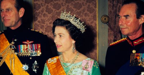 Kiderült, ki fogja megörökölni II. Erzsébet káprázatos ékszereit