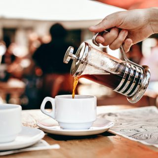 Vigyázz, ha french press kávét iszol! Megemeli a koleszterinszintet