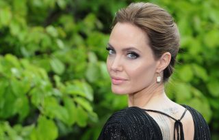 Amber Heard után Angelina Jolie? Újabb híres nőt lehet szabadon gyalázni