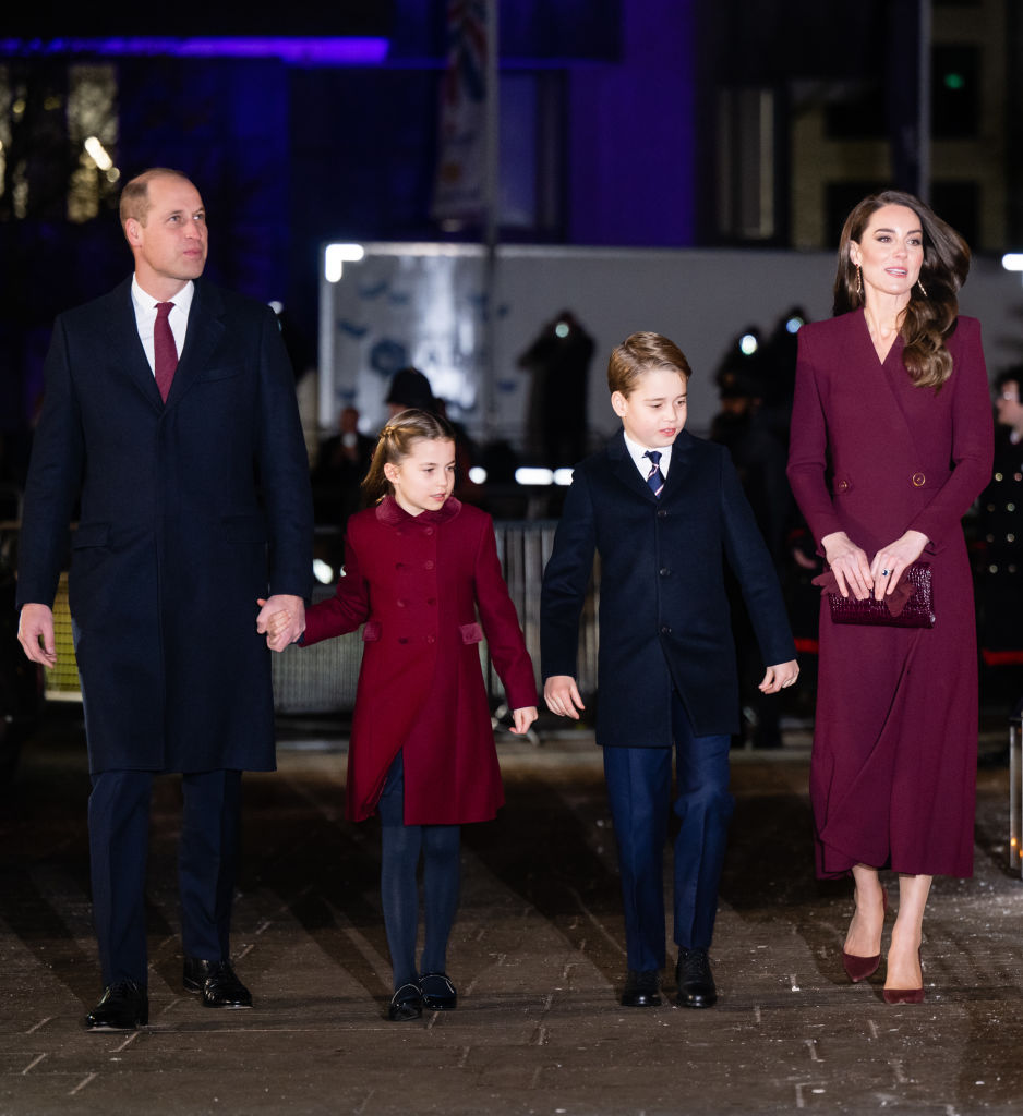 Katalin hercegné a családjával együtt vett részt tegnap a királyi család éves karácsonyi koncertjén