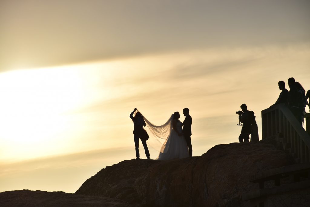 Lejárt a könnyfacsaró esküvői videók ideje