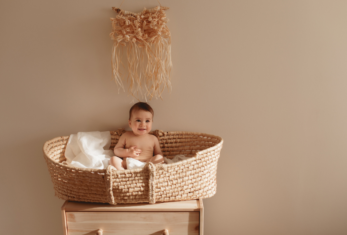 A sad beige baby (szomorú bézs baba) trend évek óta tartja magát a lakásdekorációban a gyerekszobák berendezésénél.