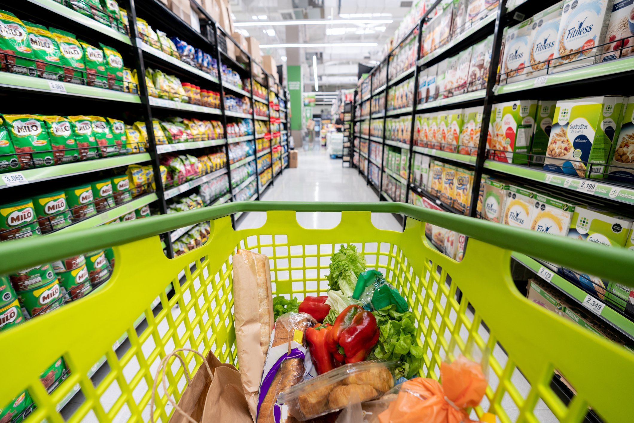 A szupermarketek polcait ügyes stratégiák mentén töltik fel, amik túlköltekezésre bíztatnak minket.