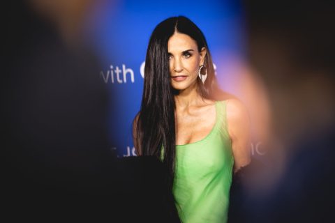 Demi Moore a Fashion Trust US Awards-on.