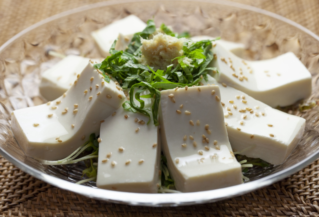 Ha minden nap eszünk tofut, csökkentheti a rossz koleszterin szintjét a vérünkben