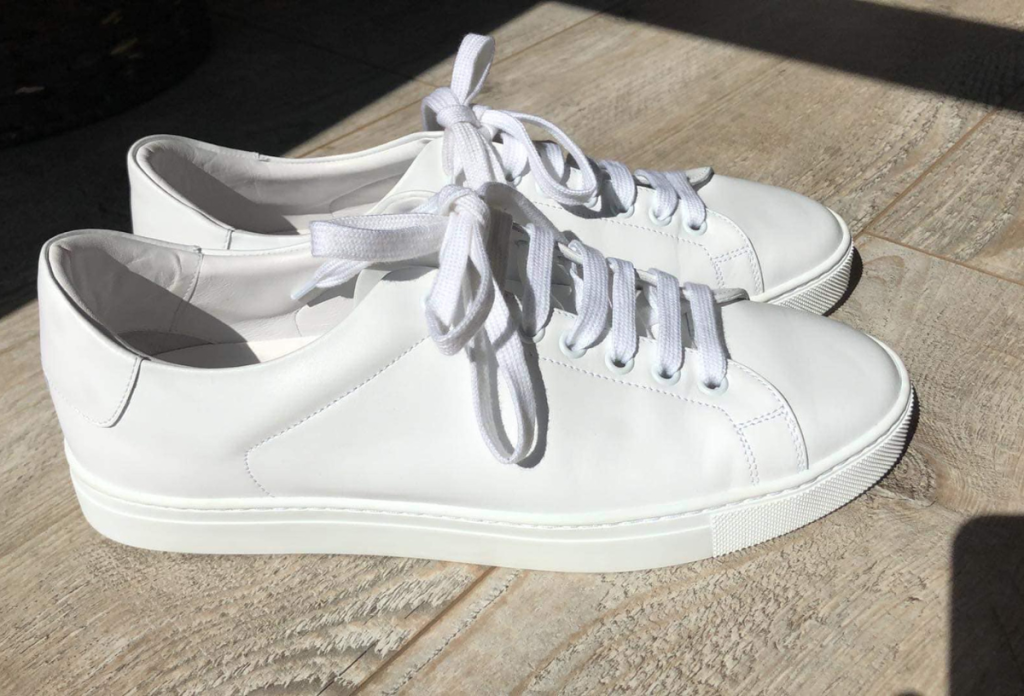 Az Instagramon bemutatott trükkel adhatunk még egy esélyt a fehér cipőnknek