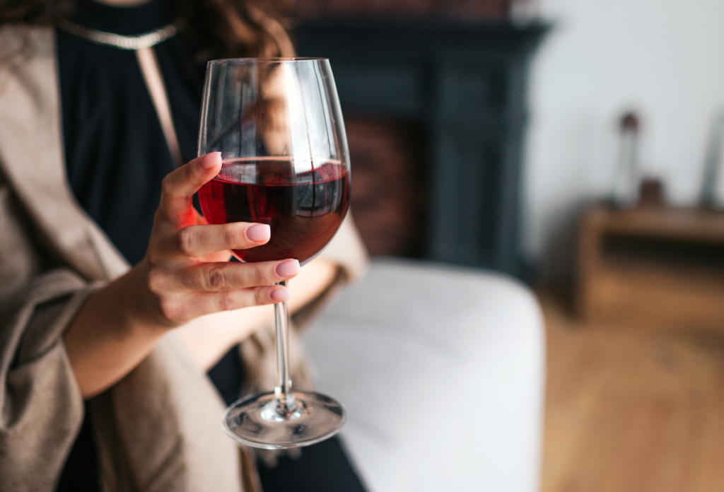 A vörösbor nagyban felerősíti a reflux tüneteit