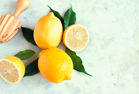 A kifacsart citromot sose dobd ki, még nagyon jól jöhet a konyhában!