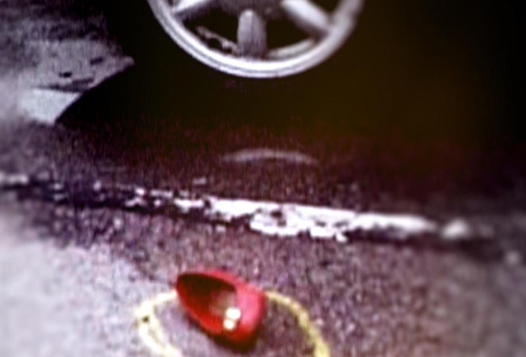 Jodi Huisentruit piros magassarkúját a kocsija mellett találta meg a rendőrség eltűnése napján