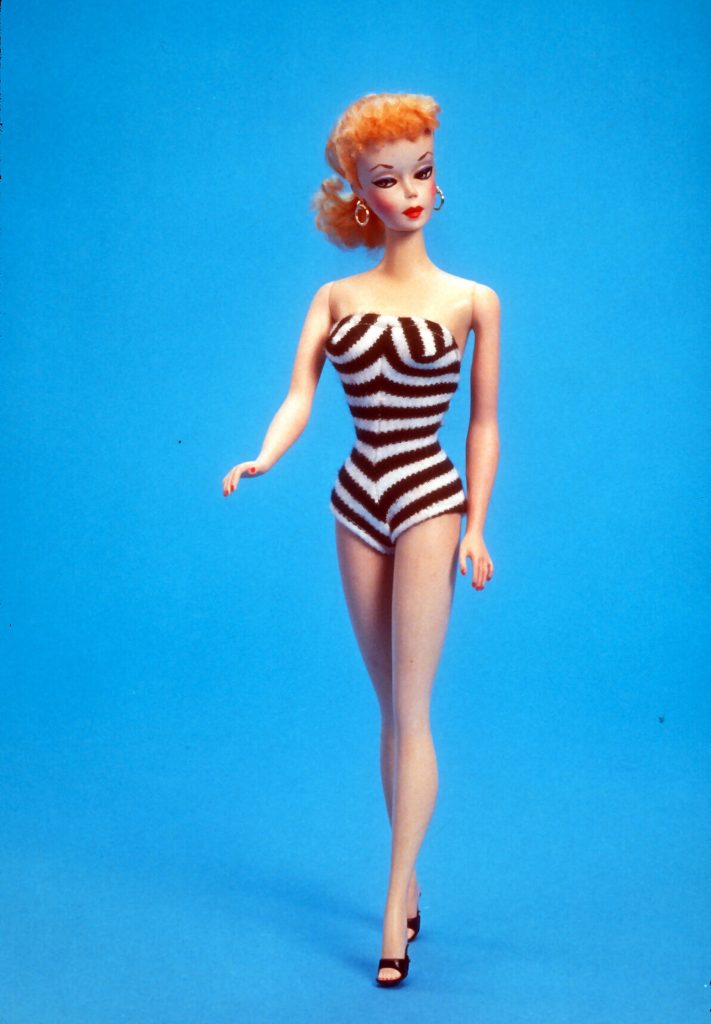 Az eredeti Barbie 1959-ben, ami az első játékbaba volt mellekkel