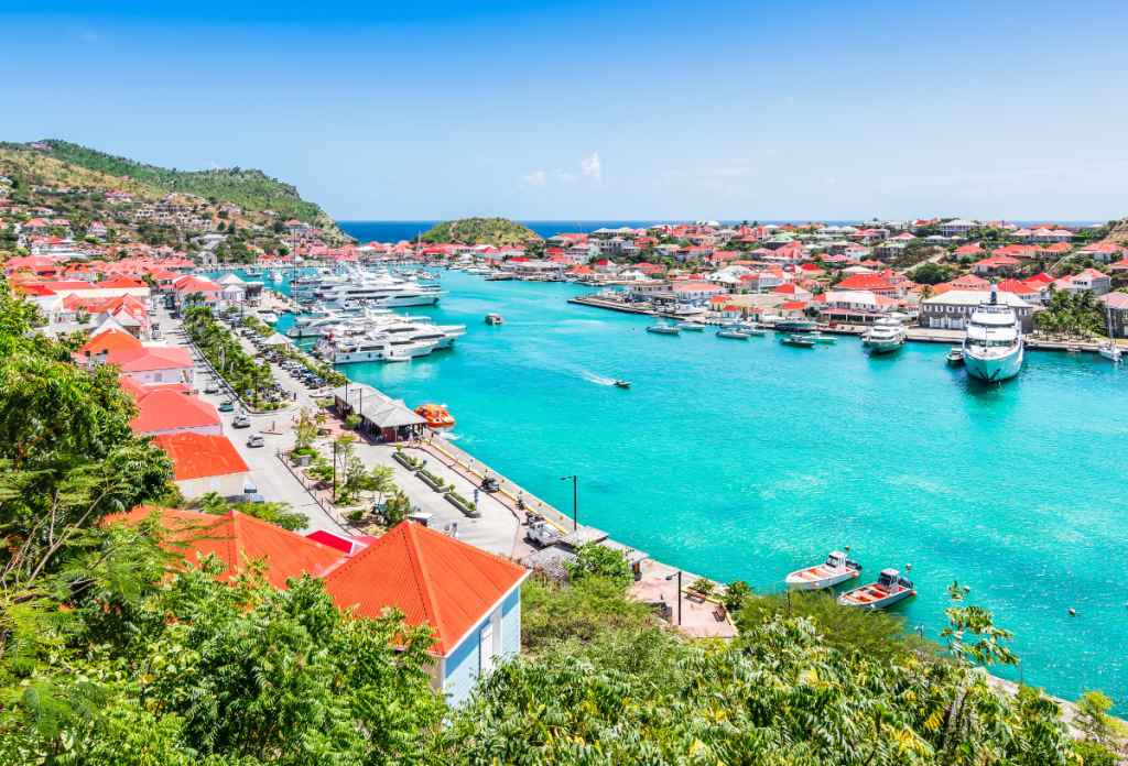 A karibi város Saint Barthelémy szigetén, Gustavia a világ legdrágább úti célja