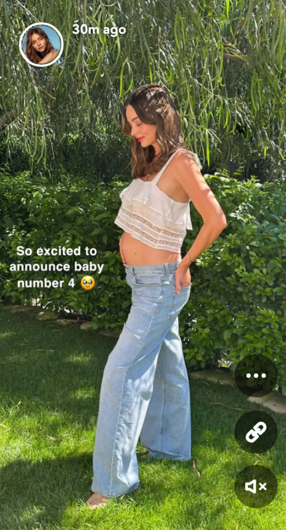 Miranda Kerr negyedik gyermekével várandós
