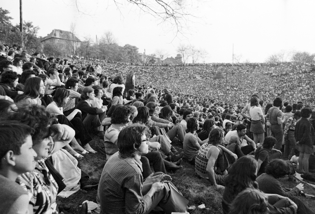 Mini-Syrius-LGT koncert a Tabánban 1973-ban (Fotó: Fortepan/Gyulai-Gaál Krisztián)