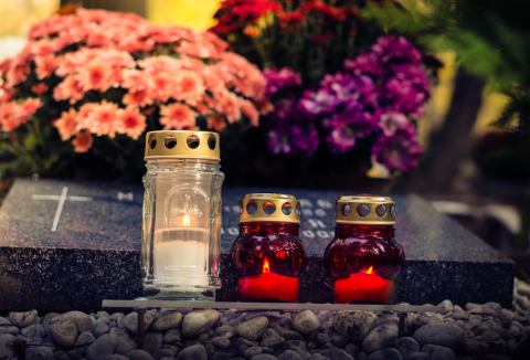 Mindenszentek halottak napja története