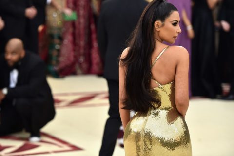 BBL fenék plasztika Kim Kardashian