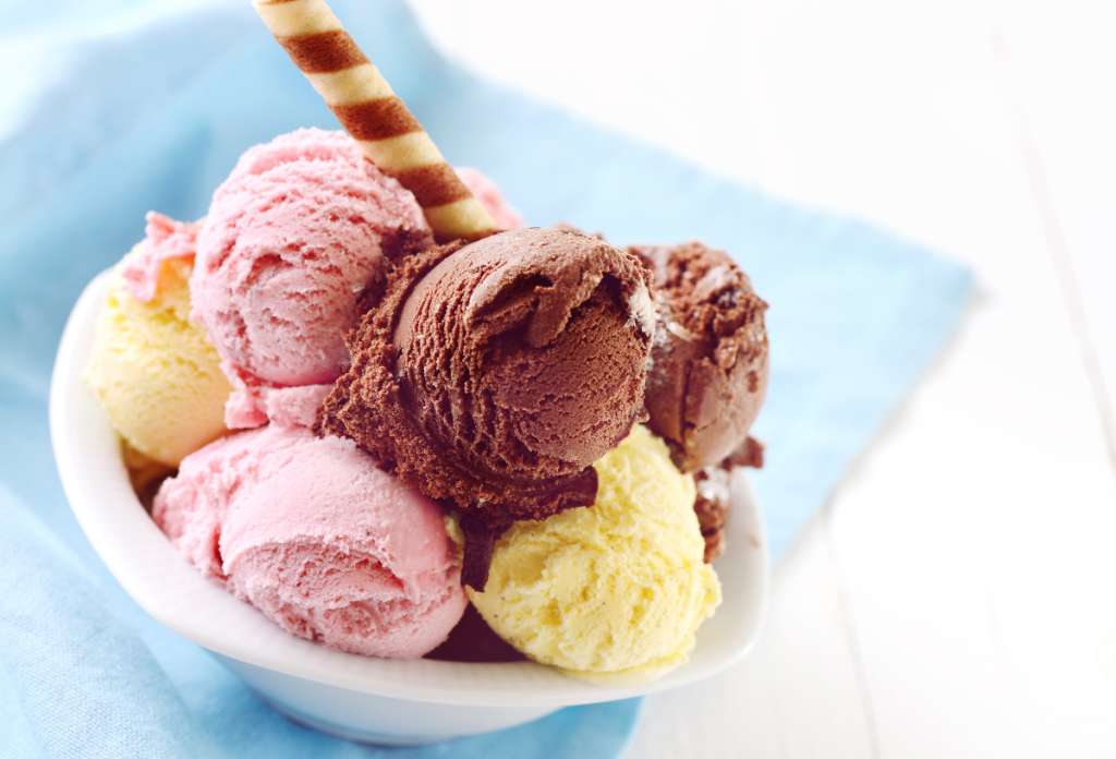 A torokfájás gyógyítására az egyik legjobb étel a fagyi, különösen a csoki és vanília