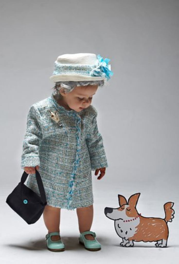 Aranyos ötlet II. Erzsébet királynőnek öltözni farsangon