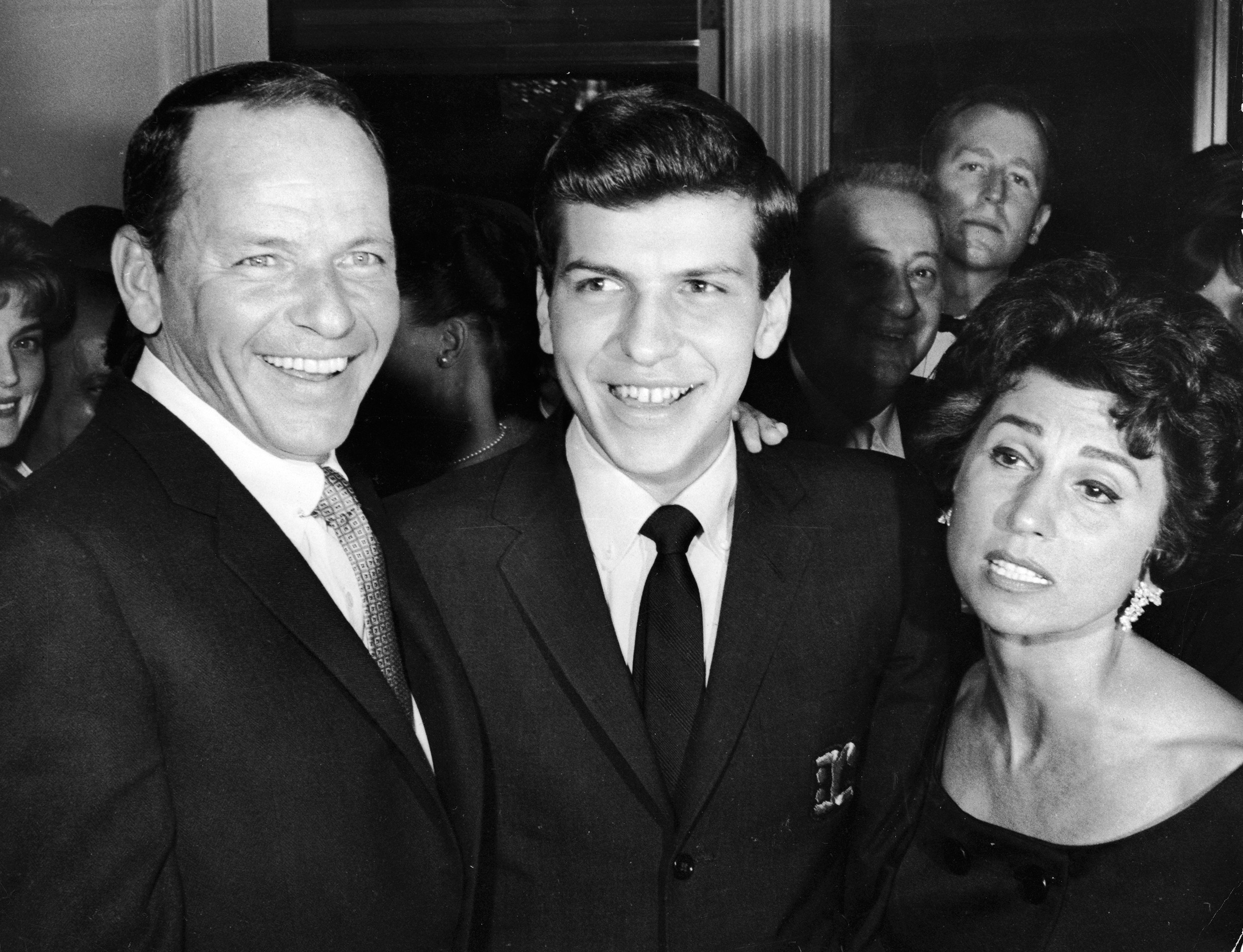 Frank Sinatra, fia, és első felesége