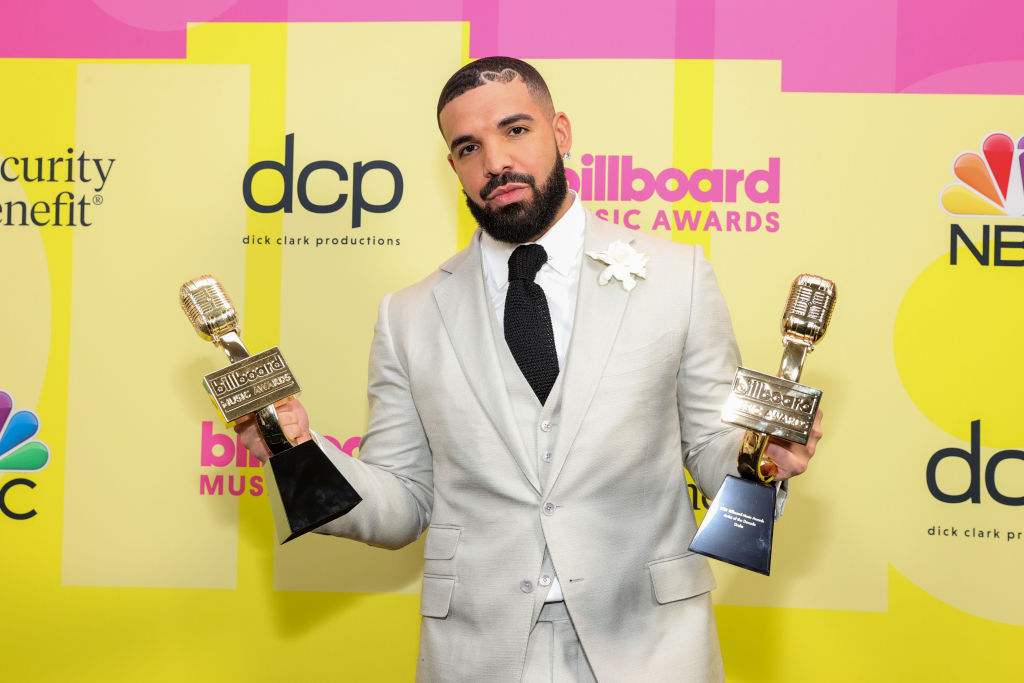 Drake egy poénnal intézte el kiszivárgott szexvideóját