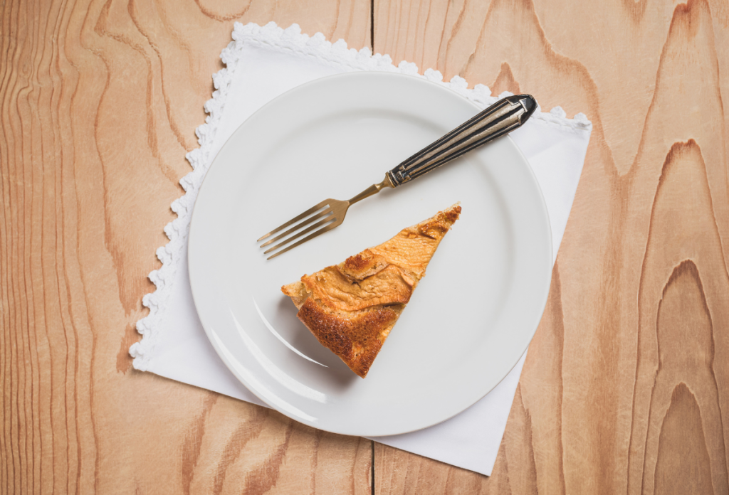 Az olaszok almás pitéjét a kezdő cukrászok is bátran elkészíthetik anyák napjára