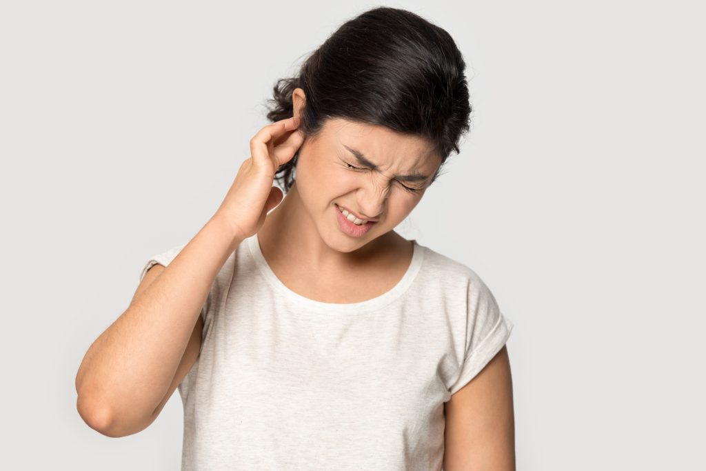 A felhalmozódott fülzsír is okozhat fülviszketést