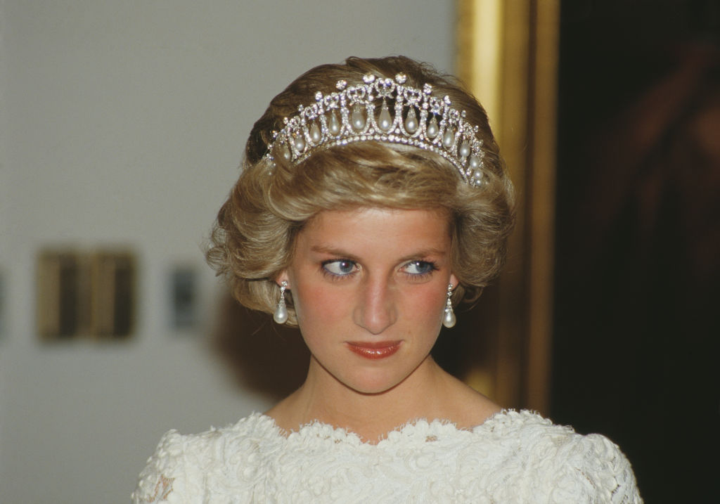 Kiderült, hogyan szerezte meg Meghan Markle Diana hercegnő koronaékszereit