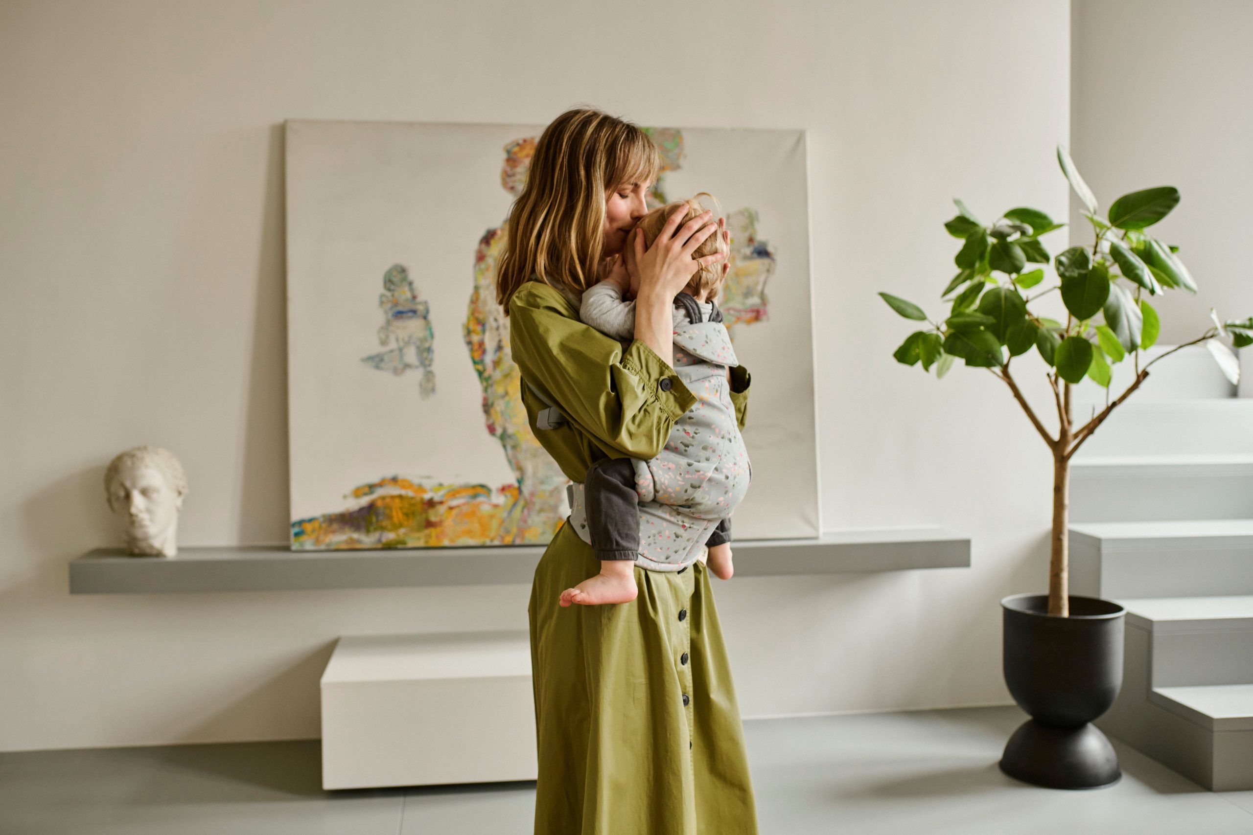 Az anyaság és a babahordozás új dimenzióját hozza el az új magyar márka, az Elysé