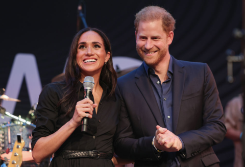 Meghan Markle ebben a gyönyörű ruhában támogatta Harryt