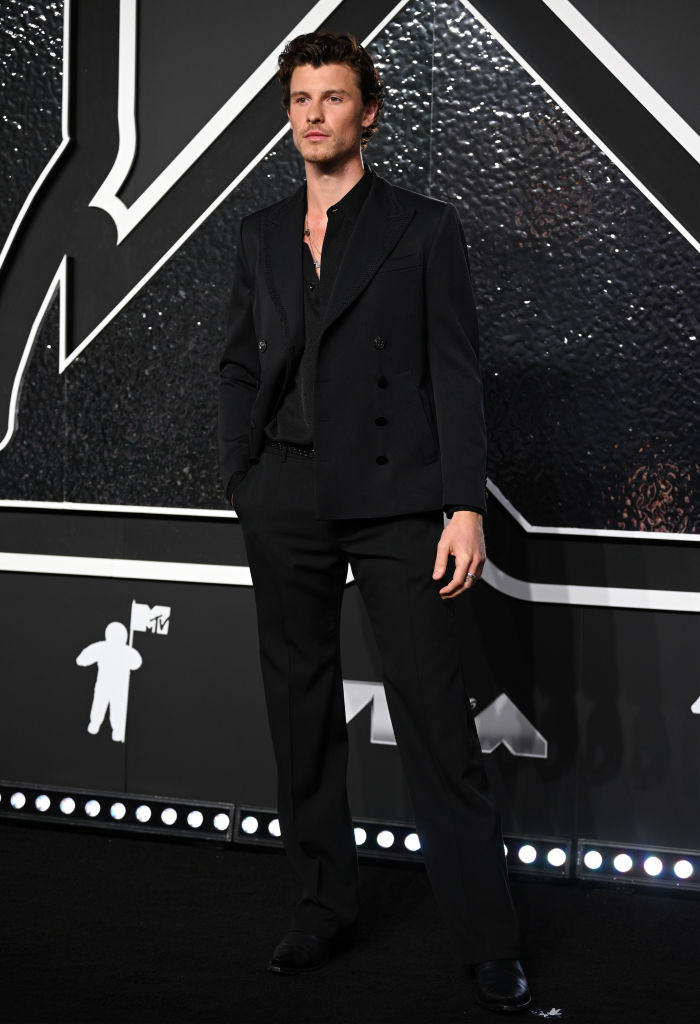 Shawn Mendes ruhája a 2024-es MTV VMA-n