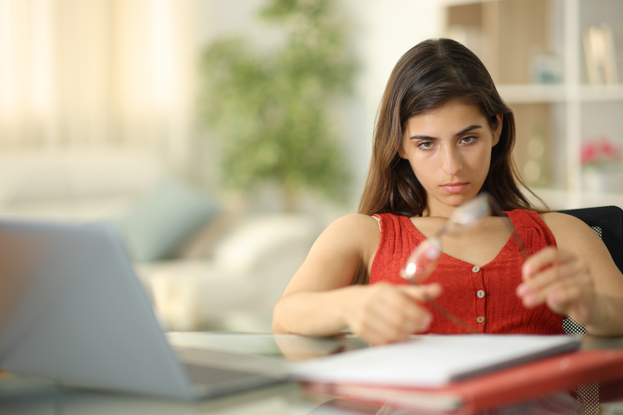 A felnőttkori ADHD diagnózis előnyei és hátrányai