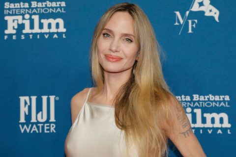 Angelina Jolie ruha vörös szőnyeg
