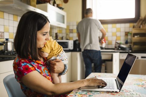 Jelek: a szemkontaktus hiánya házassági problémákra utal