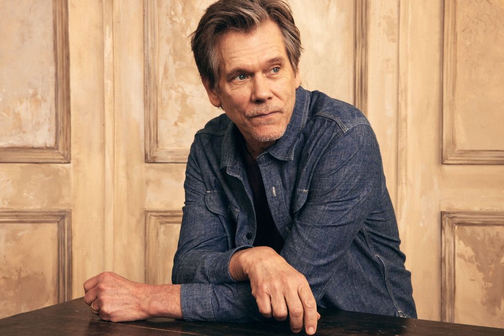 szirenek-sorozat-szereploi | Marie Claire Kevin Bacon a Szirének sorozatban Peter szerepében