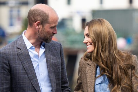 Katalin hercegné új hajszíne és skinny farmerje is stílusos