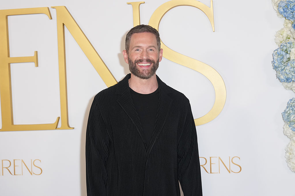 szirenek-sorozat-szereploi | Marie Claire Glenn Howerton a Szirének sorozatban Ethan szerepében