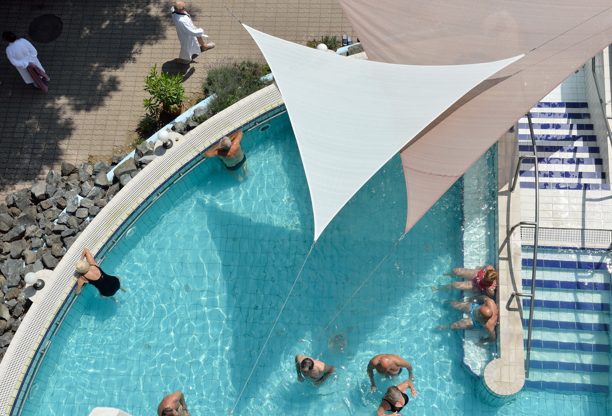 Az idén 40 éves szálloda igazán kényelmes és nyugodt pihenést nyújt minden korosztálynak.