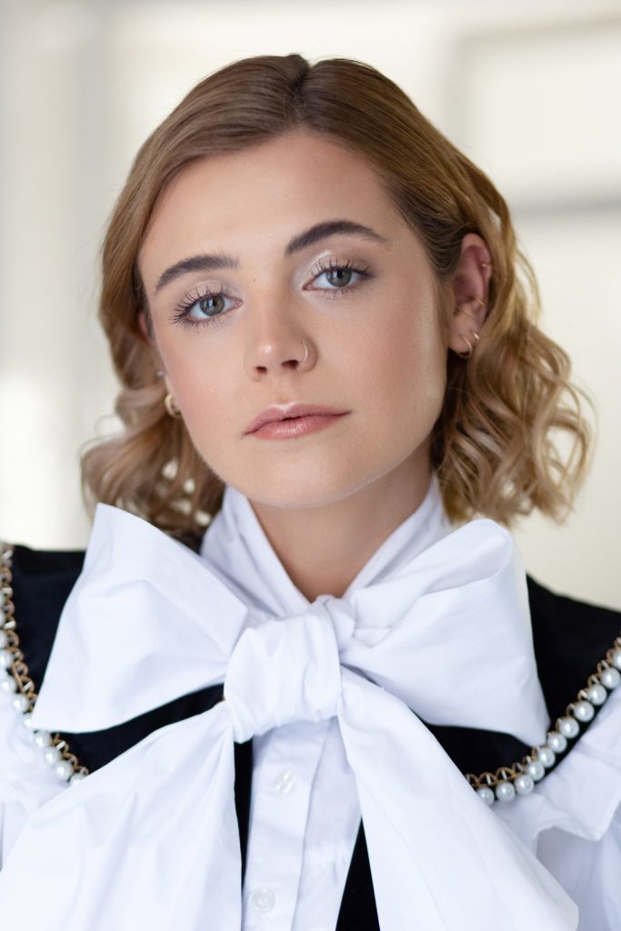 pall-adrienn-szajfeny