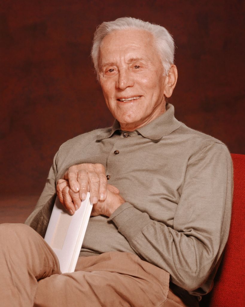 100-eves-kor-hiressegek | Marie Claire Kirk Douglas szerint a humor és a másokkal való törődés a kulcs