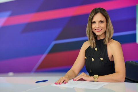 Köböl Anita bikiniben