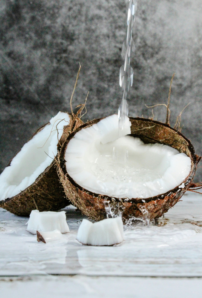 kokusz-illatu-parfum | Marie Claire A kókusz illatú parfümök kipróbálására nincs jobb alkalom a nyárnál